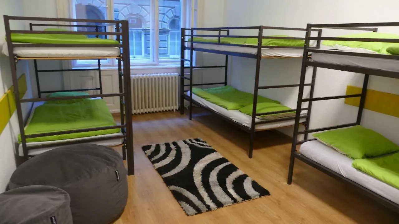 Hub55 Co-Working Hostel Budapest 0*,