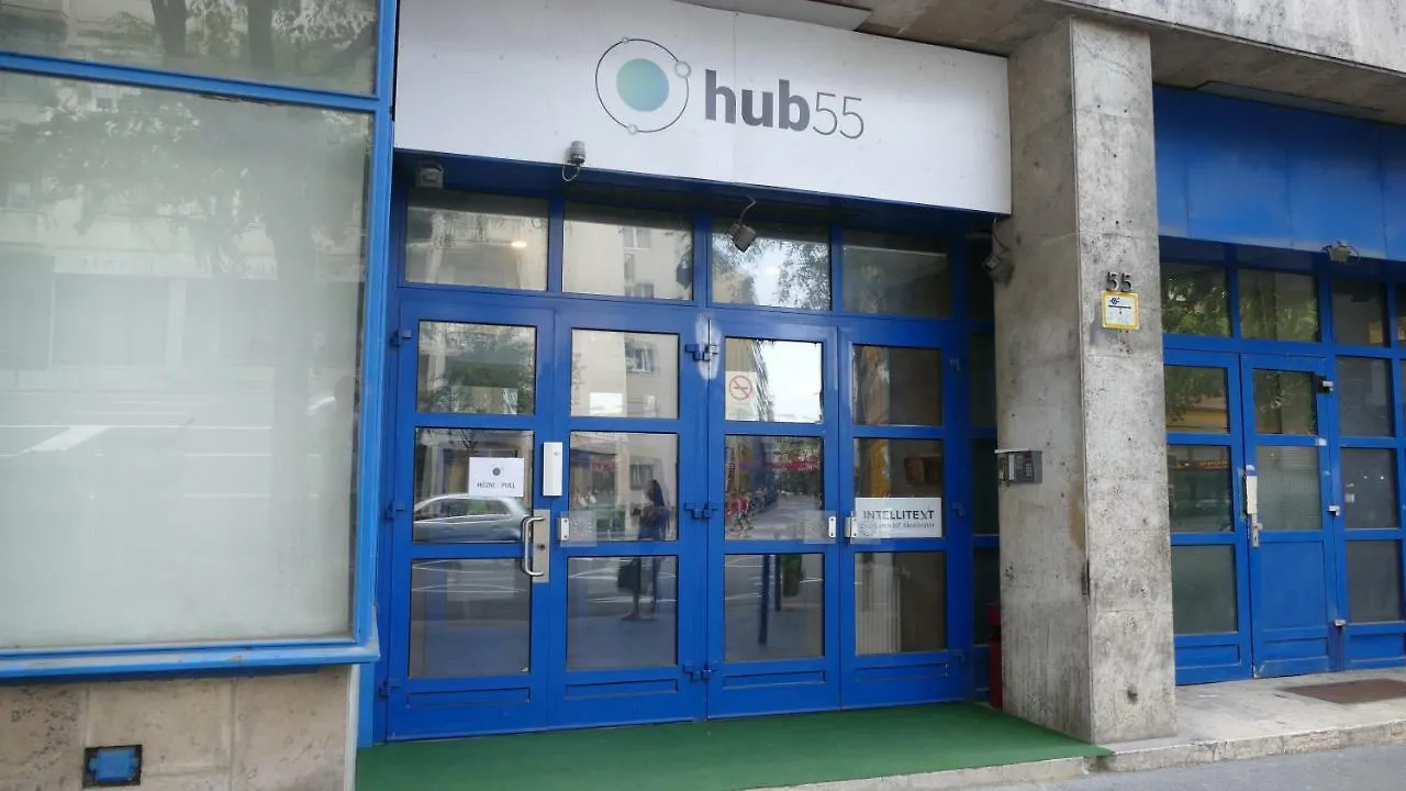 Hub55 Co-Working Hostel Budapest